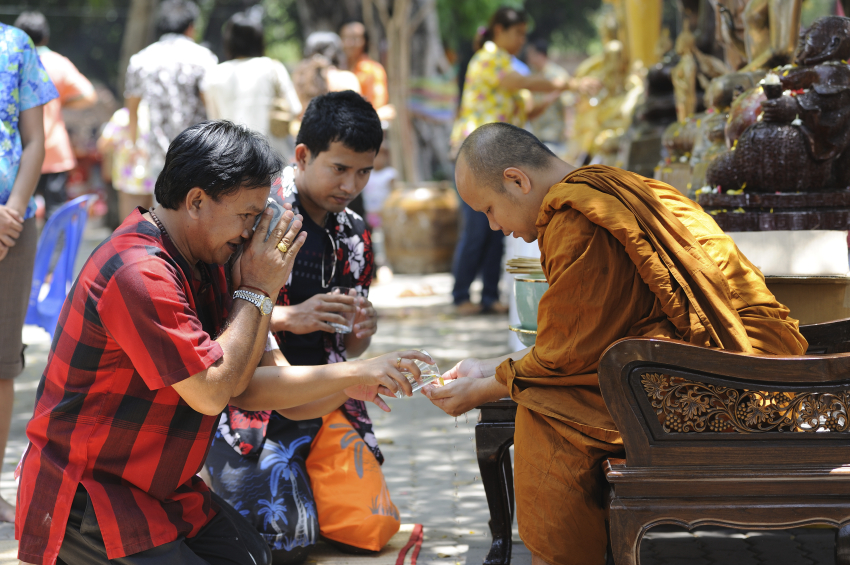 Монахи Таиланд