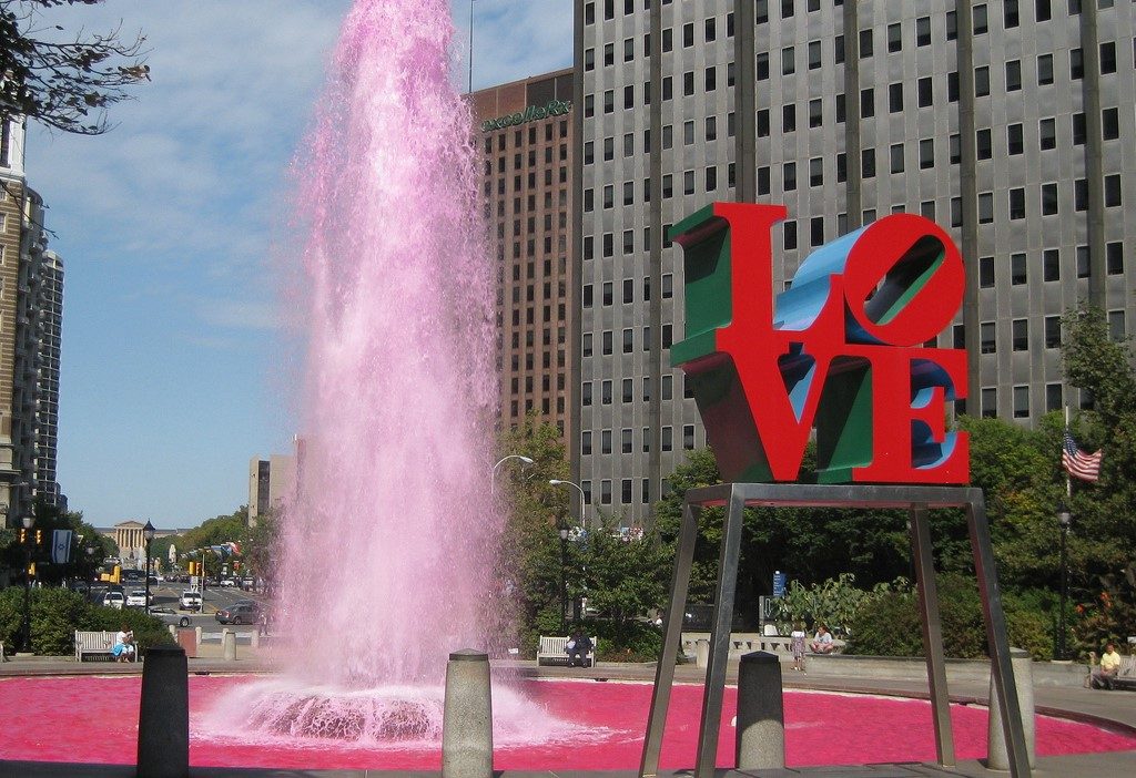 розовый фонтан Филадельфия